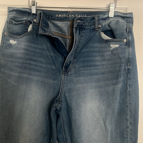 American Eagle, Mom jeans - Picture 3 of 3